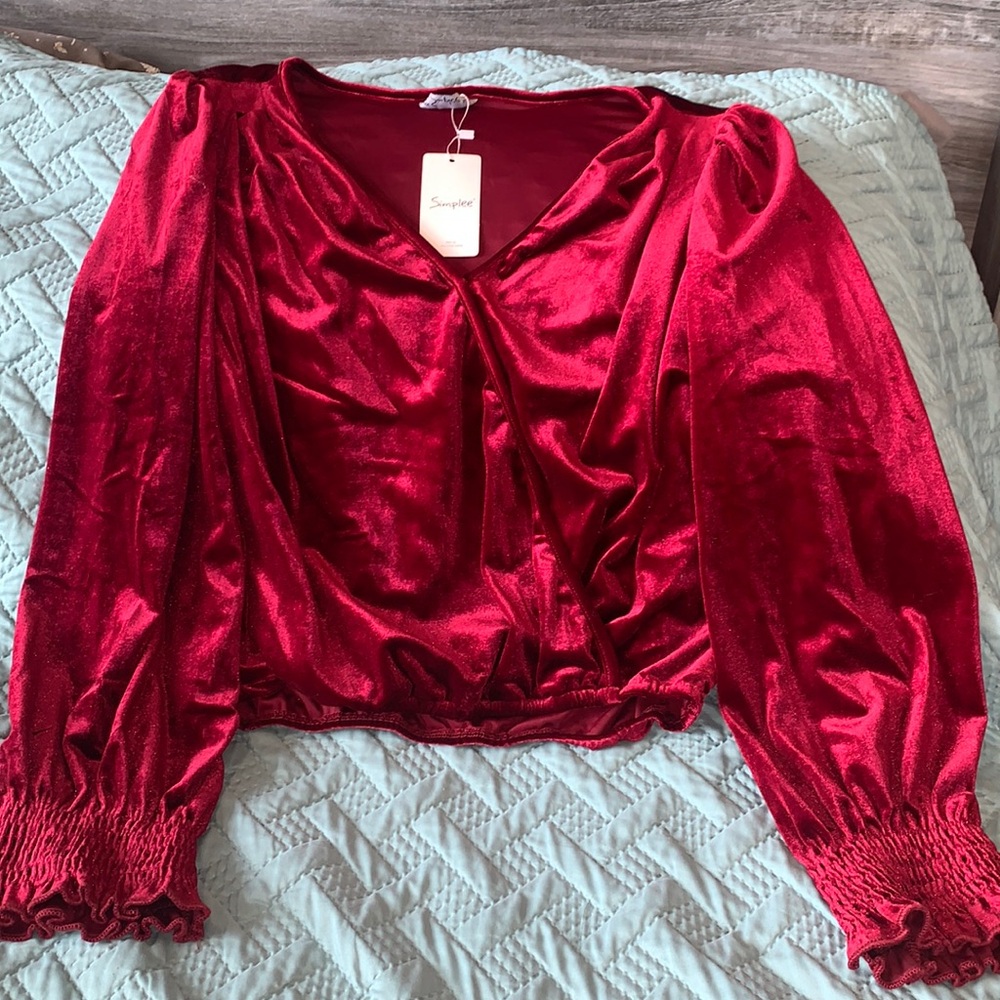Simplee Burgandy Velvet long sleeve top w/ ruffle sleeves size S NWT